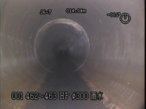 高圧ポンプと水タンクを搭載した専用の特殊車輌